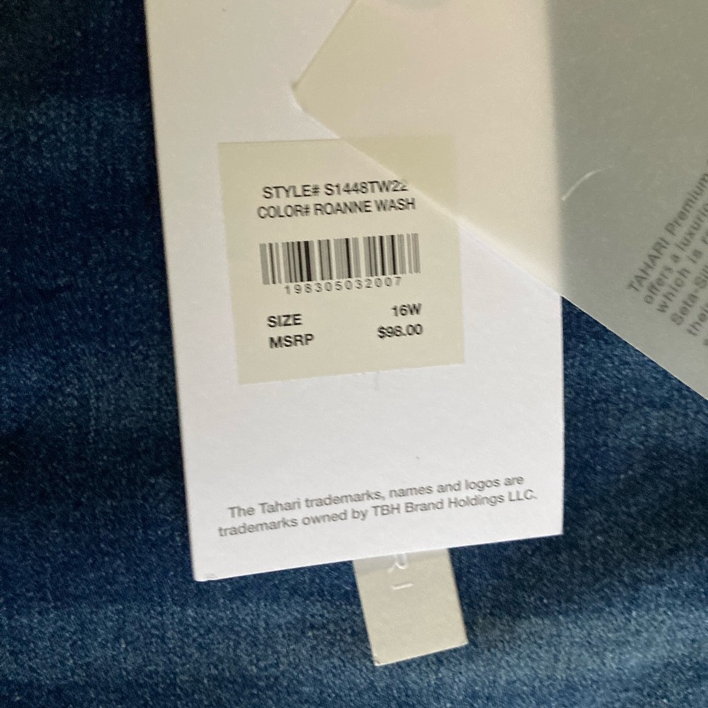 Tahari Women's Boyfriend Jeans - Dark Blue - Picture 4 of 8